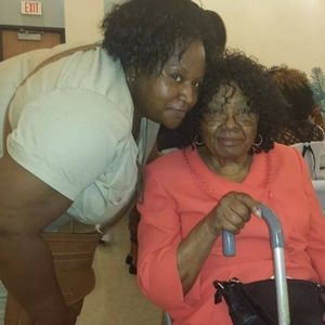 Meet your Posher, Debra